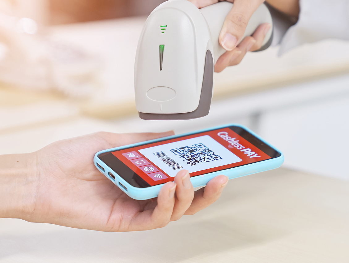 QRコード決済の「CPM方式」と「MPM方式」とは?違い・仕組み・導入時の選び方を解説